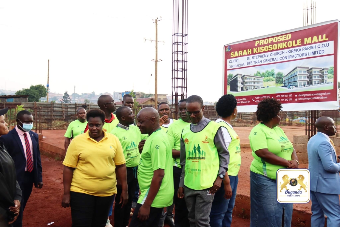 Ekiteeso kya Sarah Kisosonkole Mall, nga bwekirabika mu dizayini y’ekizimbe Ekiteeso kya Sarah Kisosonkole Mall, nga bwekirabika mu dizayini y’ekizimbe